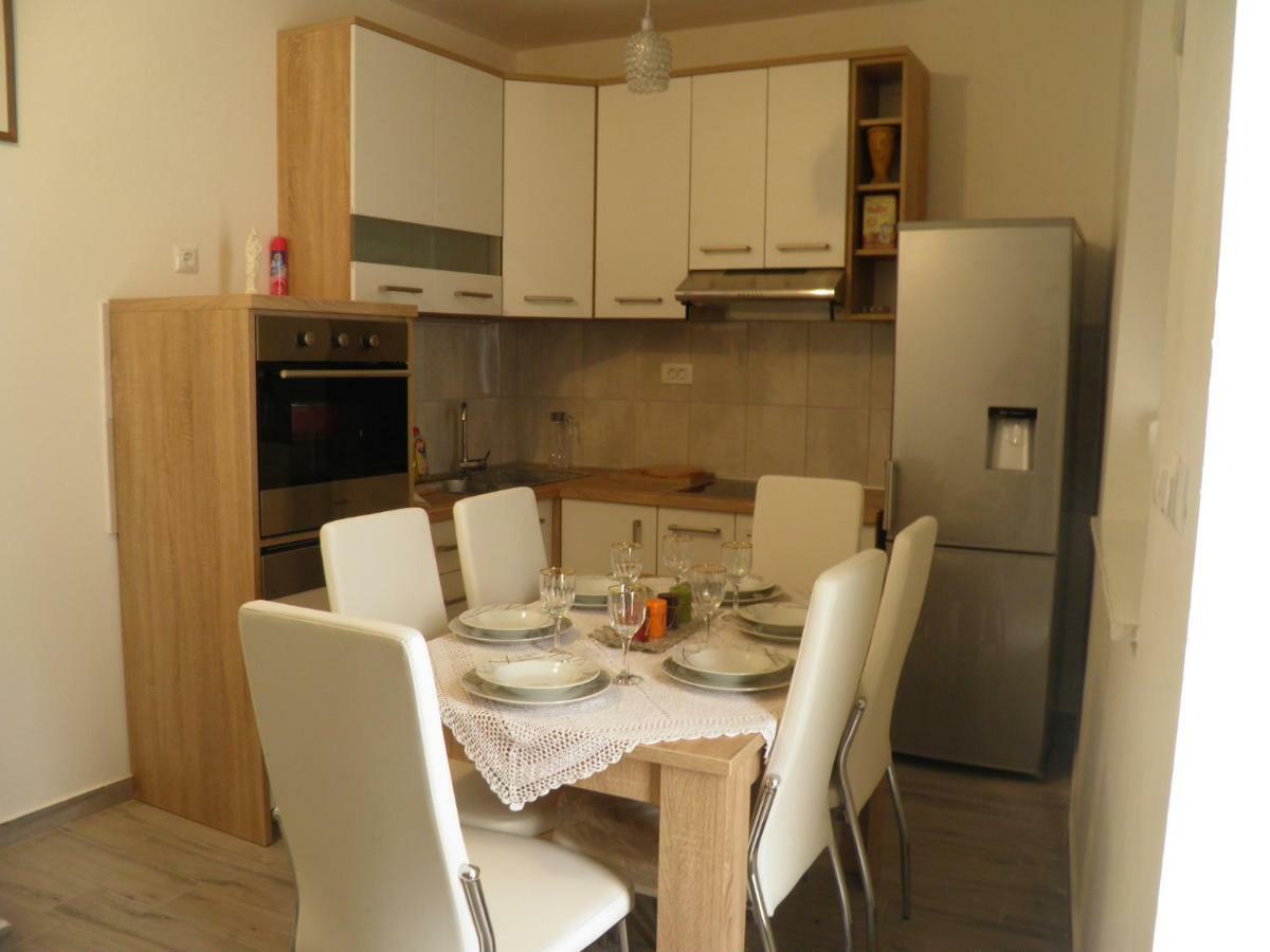 Kaštela Apartment Dorothy מראה חיצוני תמונה
