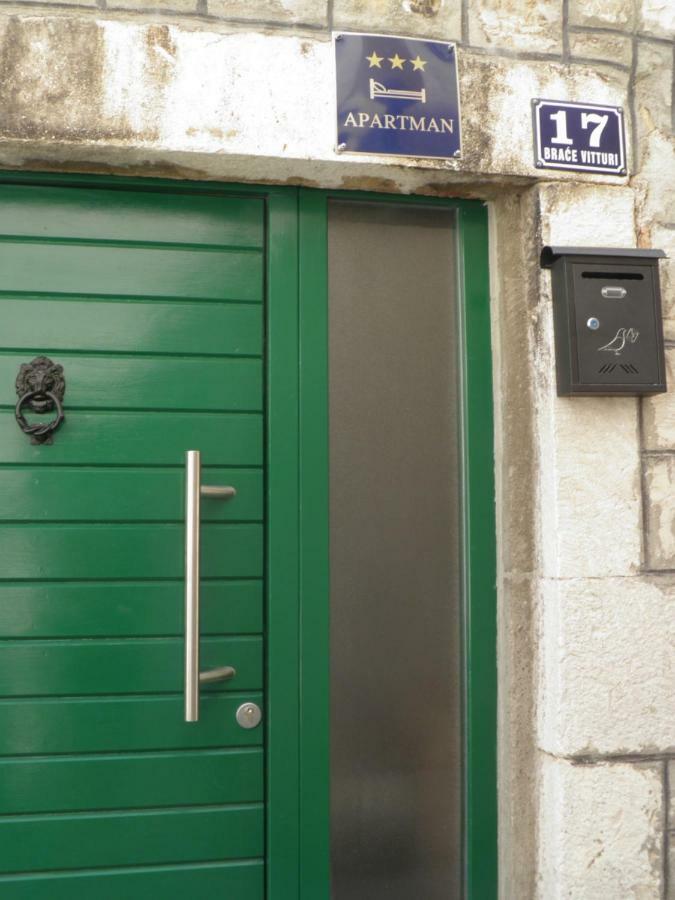 Kaštela Apartment Dorothy מראה חיצוני תמונה
